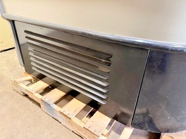 "H.D COMMERCIAL REFRIGERATED - DISPLAY - CASES WITH 4 SHELVES