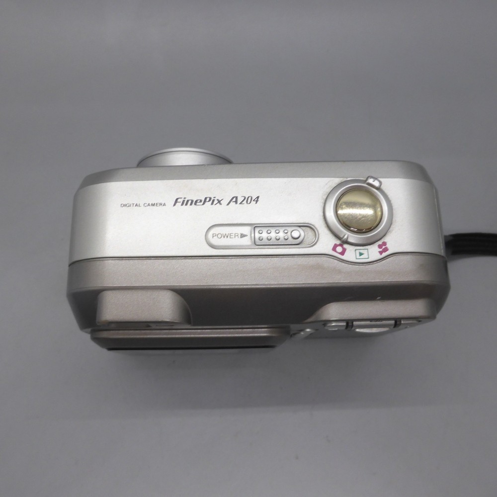 Fujifilm Digital Camera FinePix A204 2.0MP Silver Tested