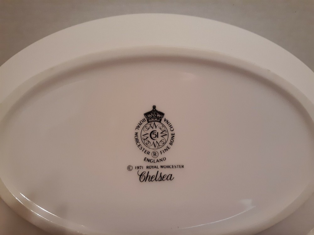 Royal Worcester Chelsea Oval Serving Bowl