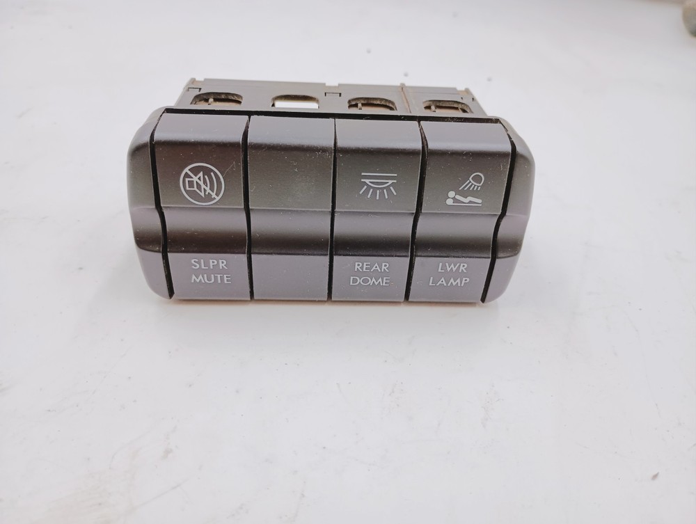 FREIGHTLINER SWITCH PANEL ASSEMBLY HOUSING REAR DOME, SLEEPER LAMP, BUNK SPEAKER