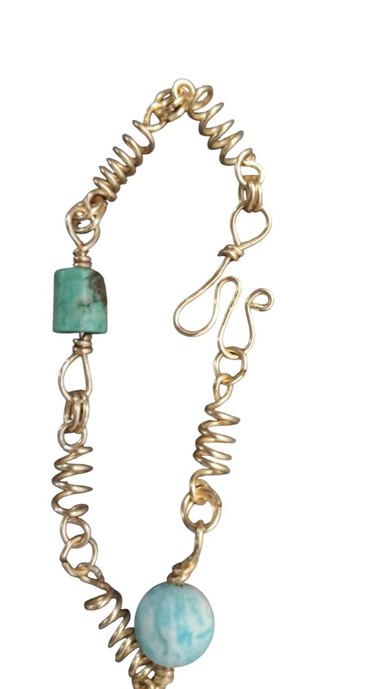 Handmade Howlite Spring Bracelet