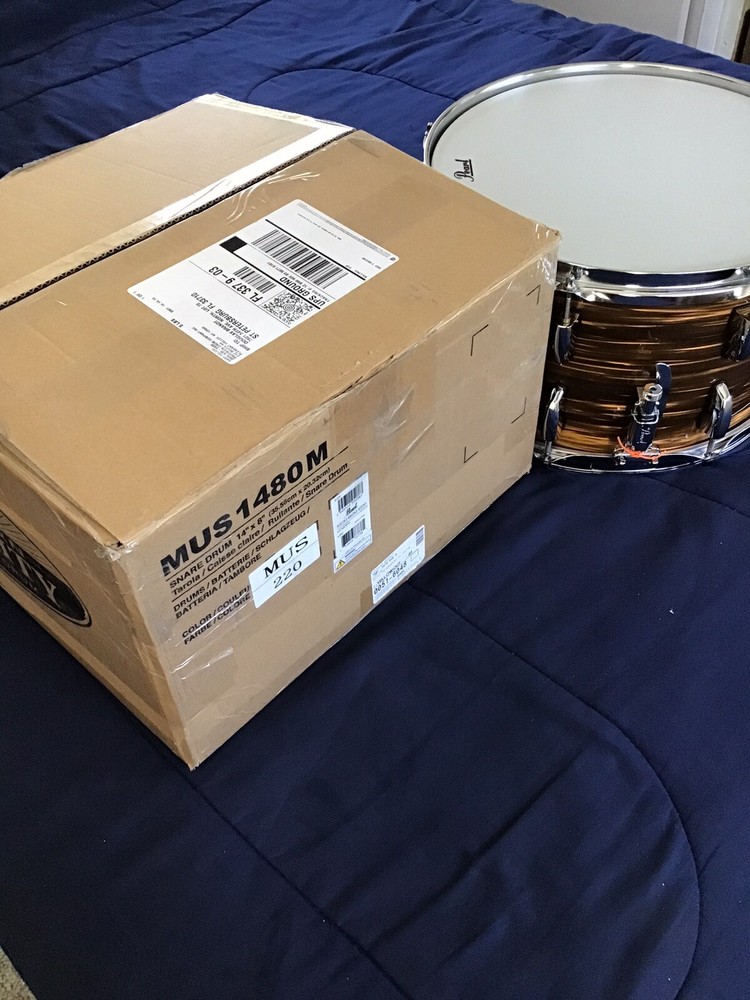 Pearl 8 X 14 Modern Utility snare drum ( Maple )