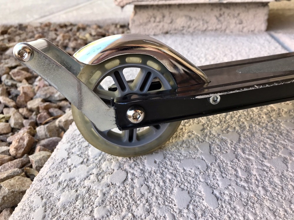Razor A2 Elite Kick Scooter for Kids/LIGHTWEIGHT/FOLDABLE/ADJUSTABLE