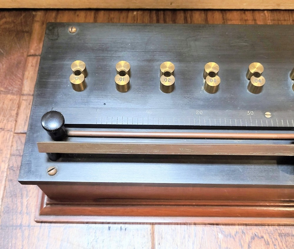 Leeds & Northrup No.522882 Adjustable Resistance Power Bridge