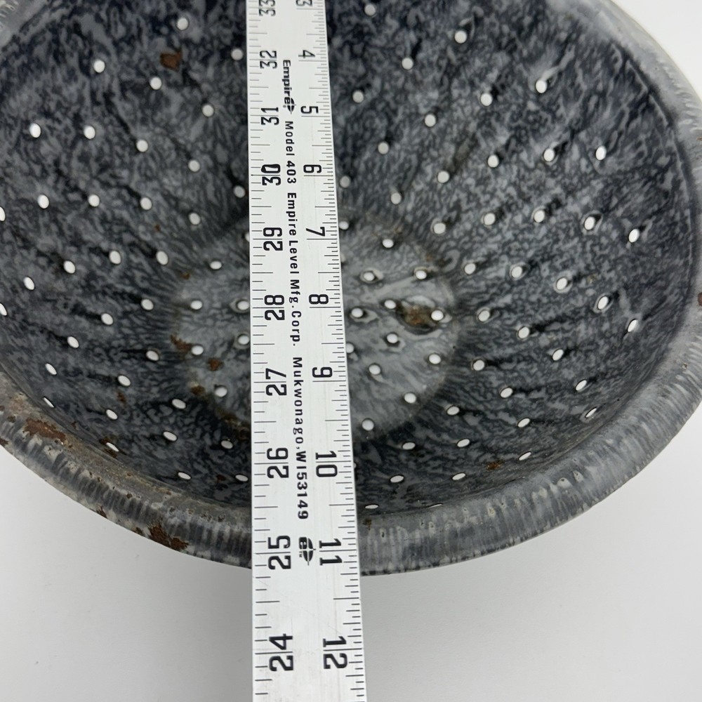 Vintage GRANITEWARE Enamelware COLANDER STRAINER Gray