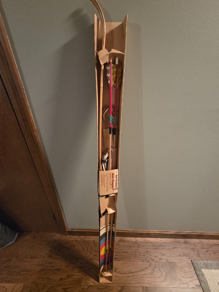 Ben Pearson Bow and arrow set