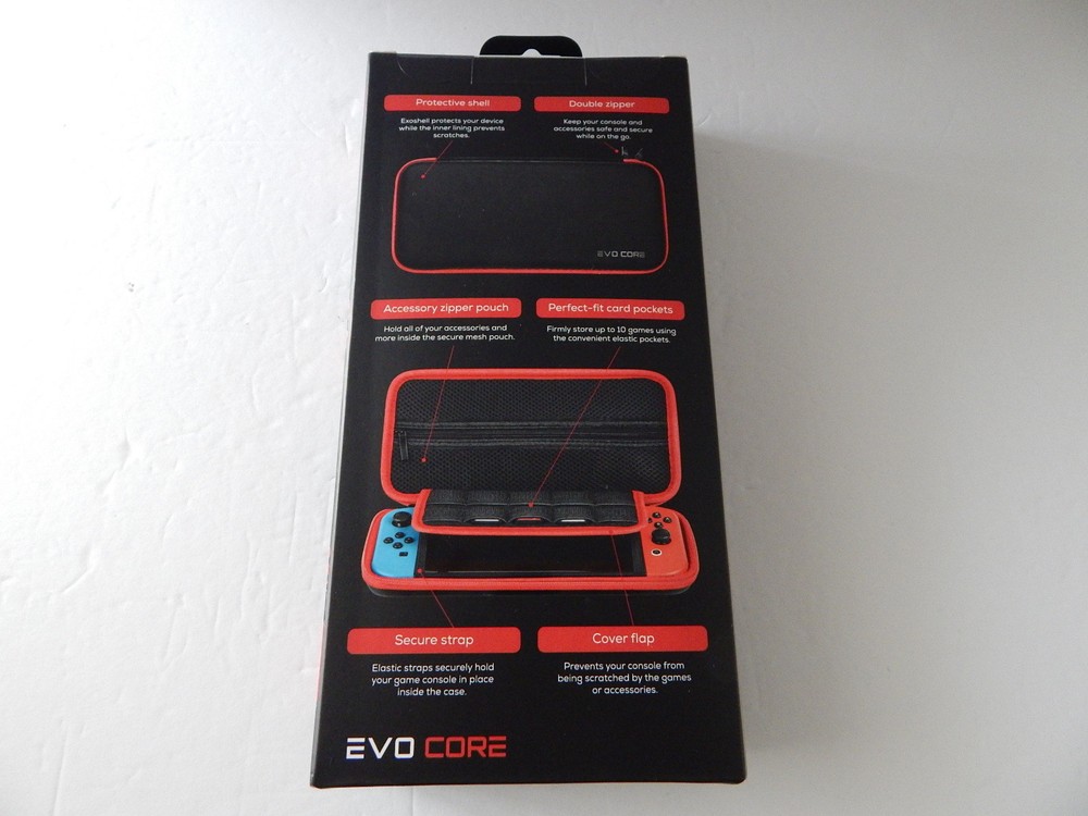 EVO CORE EXO Console Shell Protection & Games Storage for Nintendo Switch New