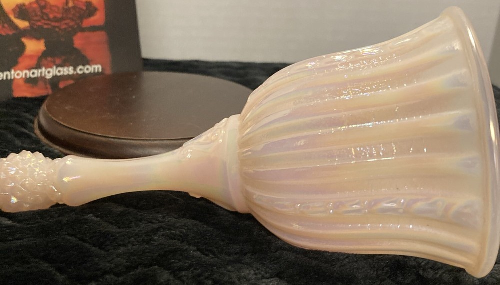 Fenton 1989 Shell Pink Iridescent Designer Bell