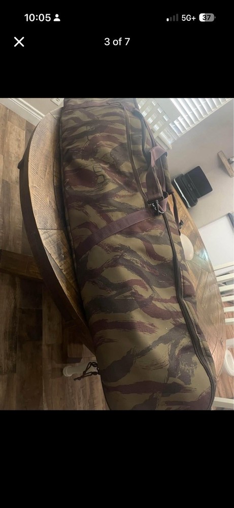 Burton Camouflage Polyester Snowboard Bag Zip Closure Carry Handle Strap