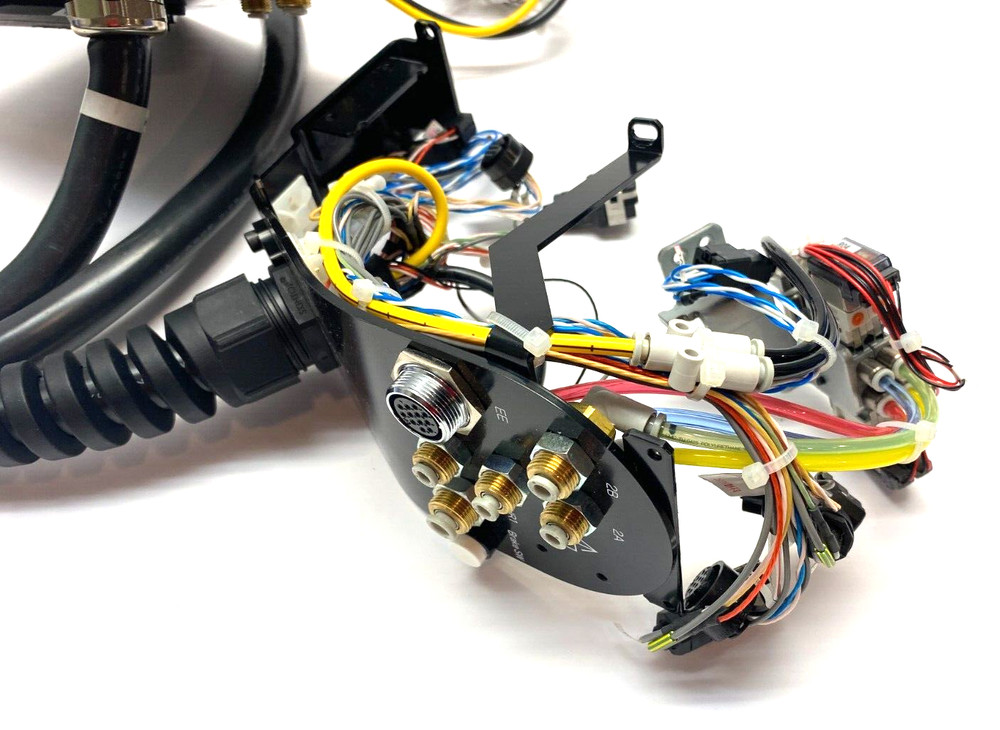 Fanuc A05B-1117-H201 Cable and Panel Assembly w/ Battery Pack