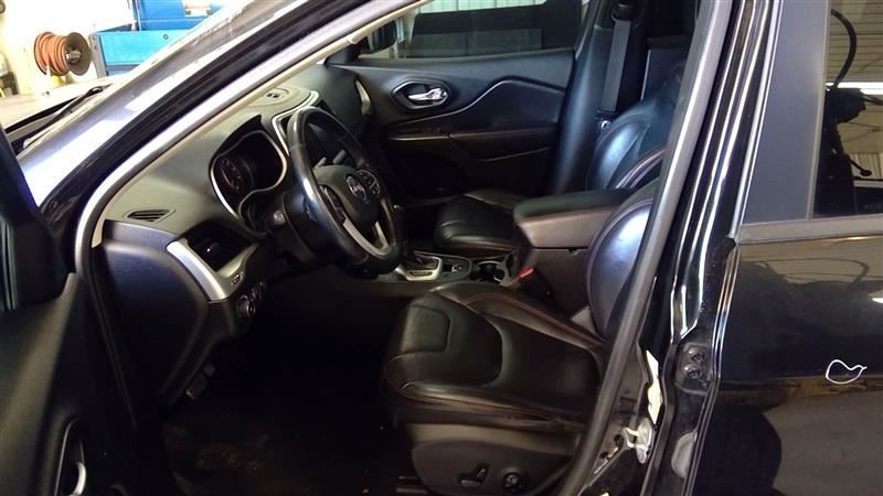 Radiator Core Support Fits 14-18 CHEROKEE 10288775