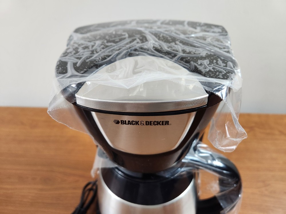 Black & Decker 8 Cup Programmable Coffee Maker w/ Thermal Carafe ~ DE790B