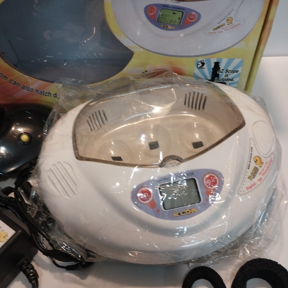 R-Com Digital Egg Incubator DX-8800XP + Inserts Nob