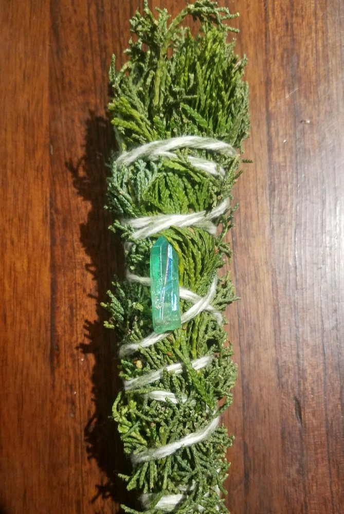 Juniper Smudge Saining Bundle handmade & Blessed, 6+" Quartz Crystal REIKI Magic
