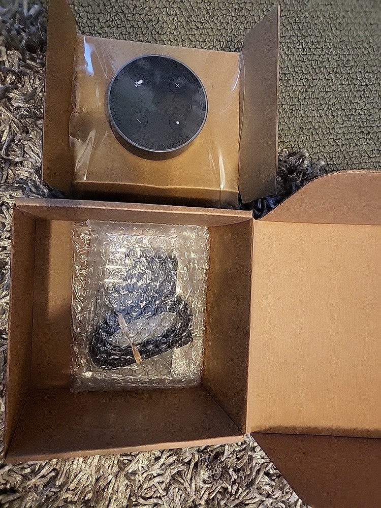 Amazon Echo Dot 2nd Generation Smart Speaker -NEW, Black (RS03QR)