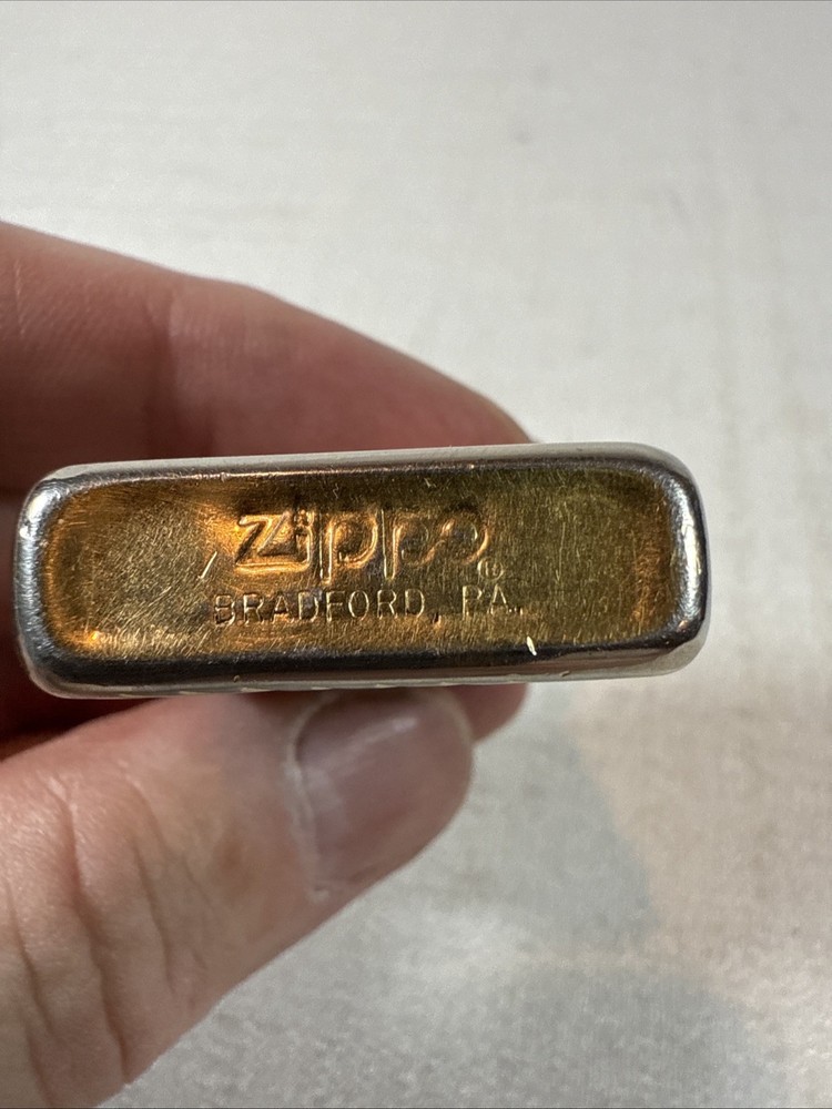 Vintage Pre-Owned Zippo Cigarette Lighter Plain Gold Tone