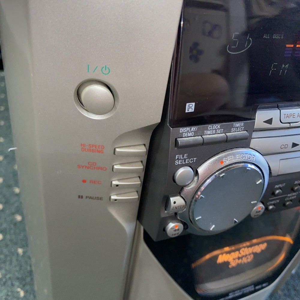 Sony CD Changer Stereo System Dual Cassette Dolby NR Auto Reverse Silver