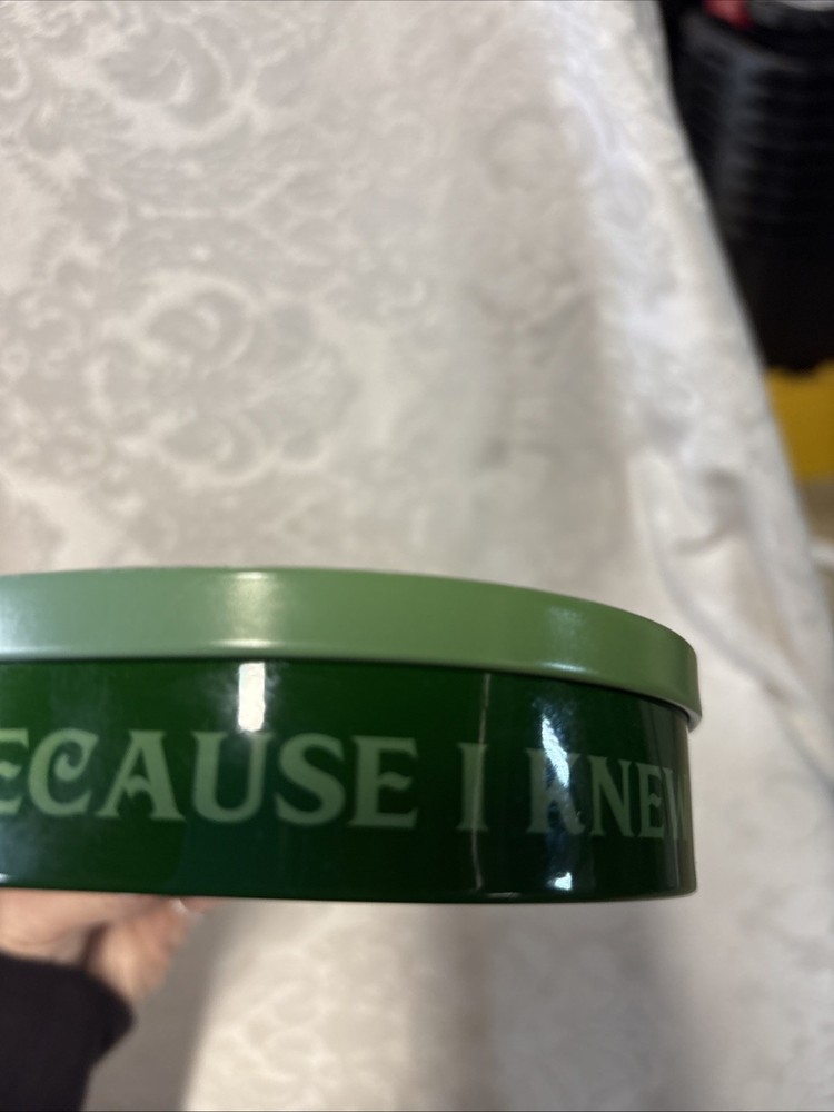 Wicked Valentine Tin featuring Elphaba & Glinda Empty Universal Studio 2025