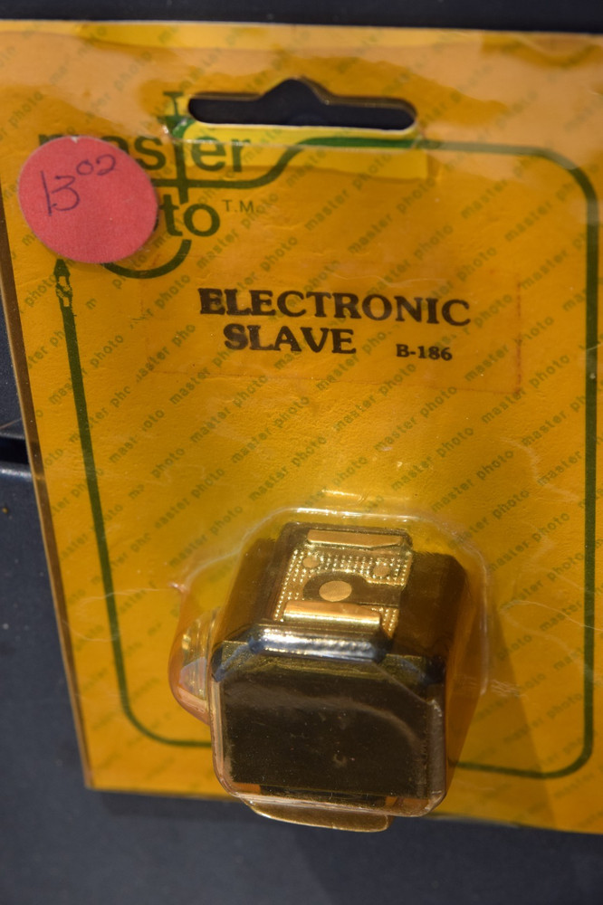 Vintage Master Photo Electronic Slave Trigger B-186