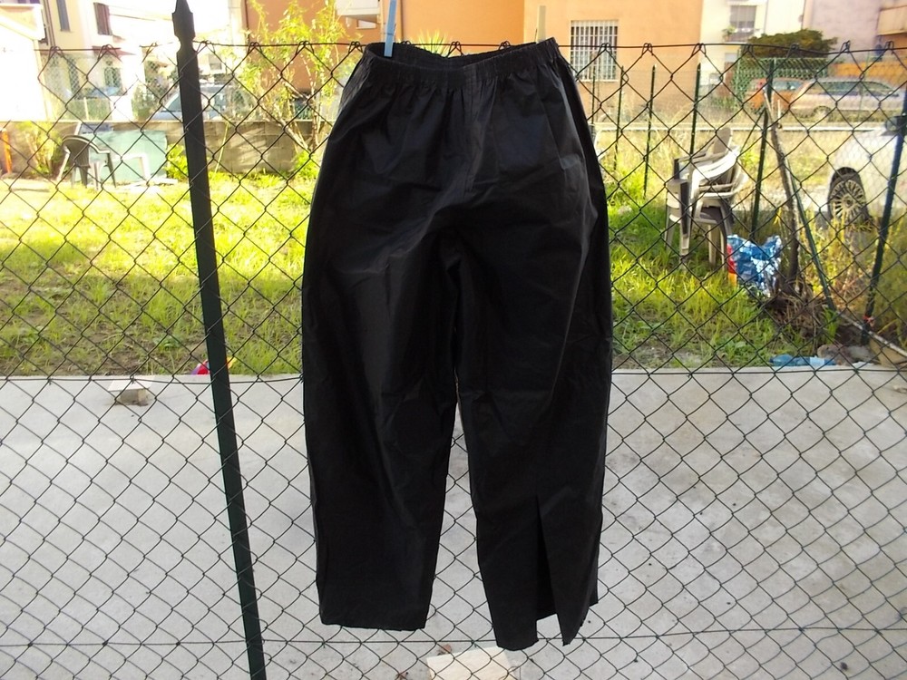 MOTORCYCLE WATERPROOF PANTS SIZE M