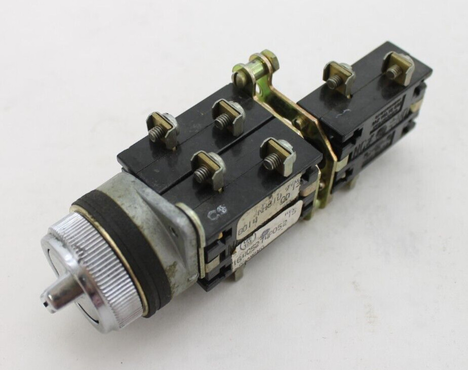 GE 164C5274P052 Selector Switch