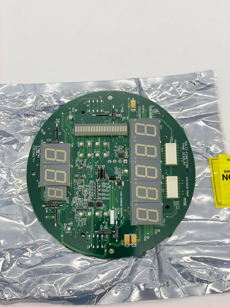 Ian-Conrad Bergan A00055M Multi-Function Tank Display (No Box)