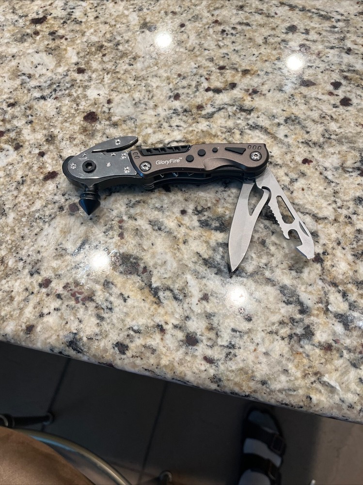 Multi Tool For Men,Tool Kit,Window Breaker Seatbelt Cutter,Multitool Knife,Ca...