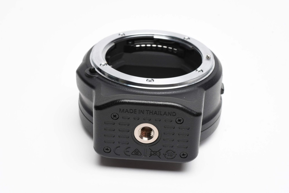 Nikon FTZ Mount Adapter, Mint-, Barely used w/Caps