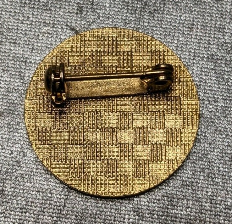CLASS INVITATIONAL PINBACK LAPEL, HAT PIN. PRE OLYMPIC SWIMMING COMPETITION.