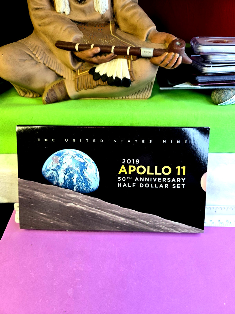 2019 Apollo 11 50th anniversary Half dollar set in Error packaging from Mint.