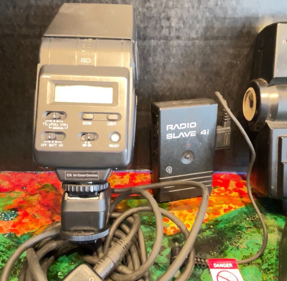 Vintage Mixed Camera Flash Equipment Lot