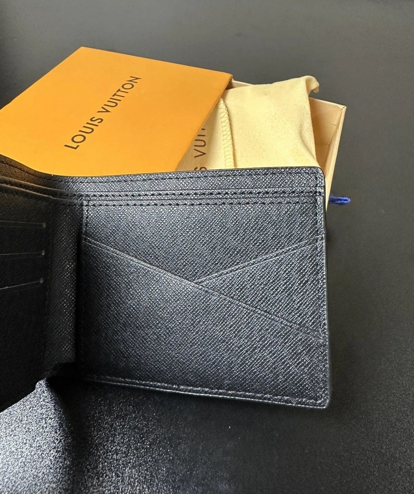 Louis Vuitton Men's Reverse Monogram Bifold Wallet