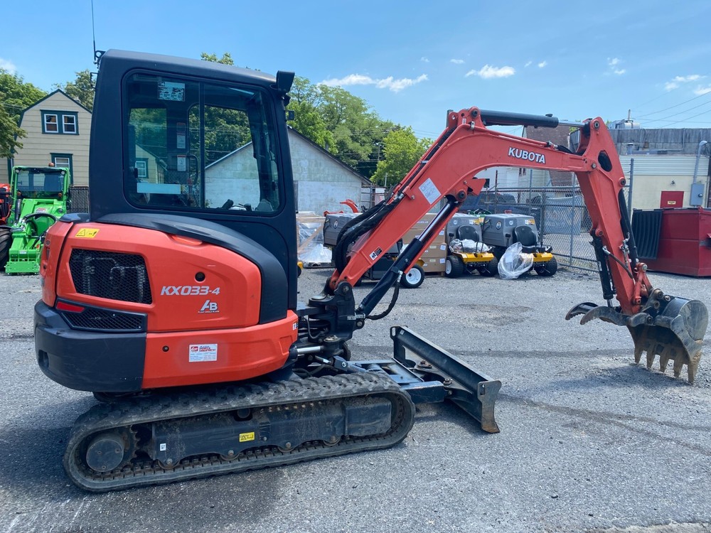 KUBOTA Kx033-4