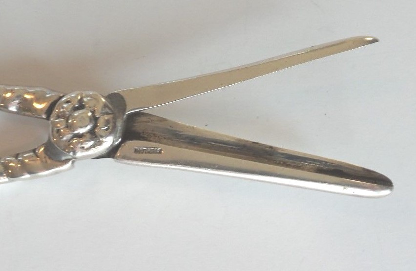 ANTIQUE 19th CENTURY HAND MADE SOLID STERLING SILVER GRAPE SHEARS, 105 grams