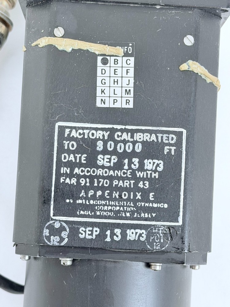 Encoding Altimeter Intercontinental Dynamics EAI-153-14000 Vintage 1973 Avionics