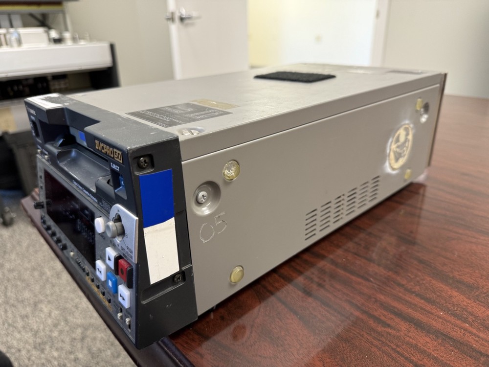 Panasonic AJ-SD93 DVCPRO50 Professional DV Recorder / Player