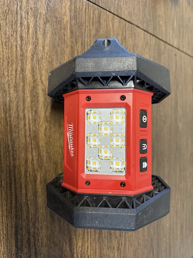 Lámpara Milwaukee M18