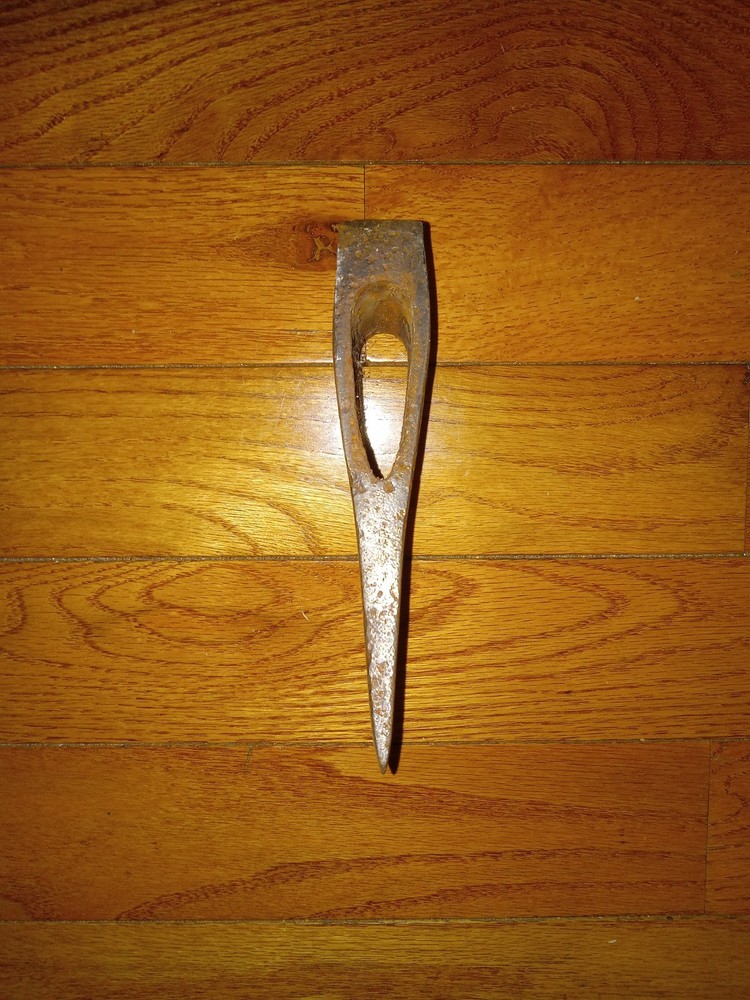 Vintage Unmarked Single Bit Axe Head To use Or Restore