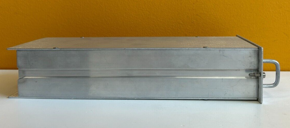 ILX Lightwave TCM-39032 Hosts 32 W (8V / 4A) TEC Modules, TE Controller. Tested!