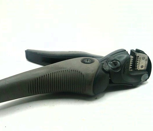 55-1773 Wire Stripper  Mfg: Ideal  Condition: Used