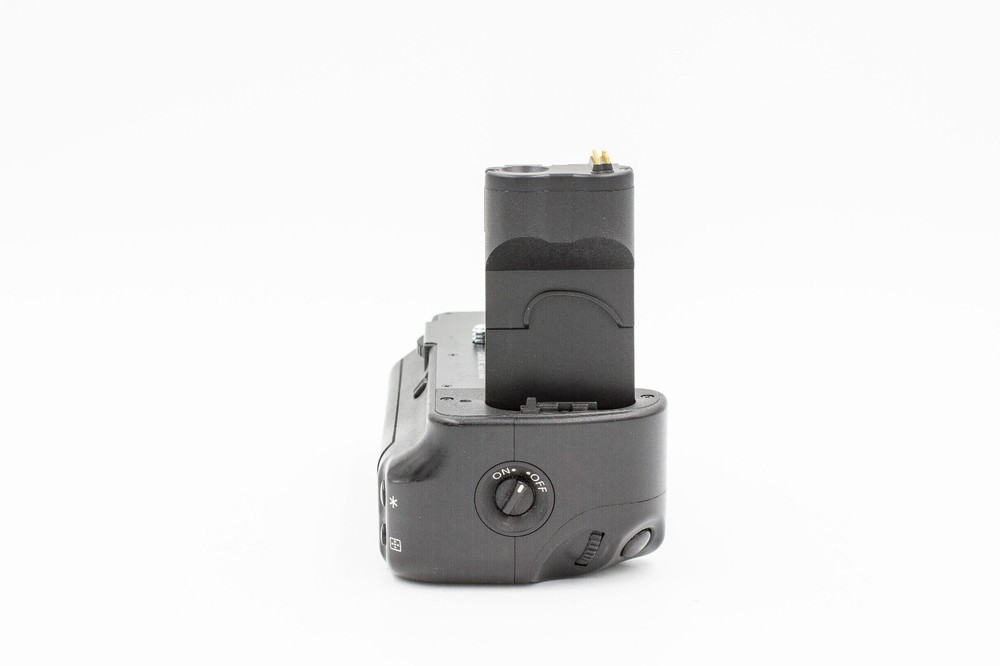 Canon BG-E2 Battery Grip EOS 20/30/40D Etc.