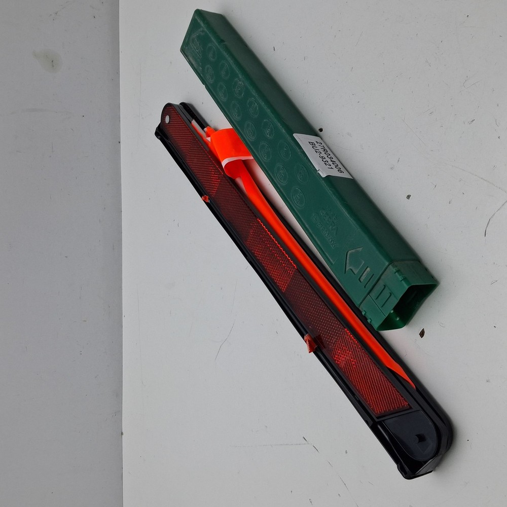 2009-2017 Audi Q3 Warning Triangle 27R034006