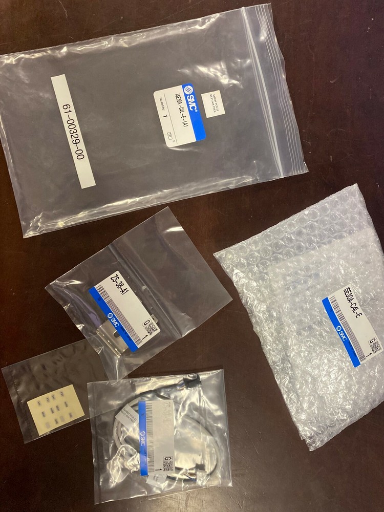 SMC ISE30A-C4L-E-LA1 Digital Pressure Switch