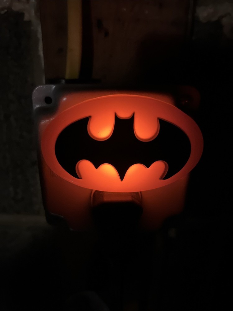 Vintage Batman Bat Signal Night Light Tested Working DC Comics