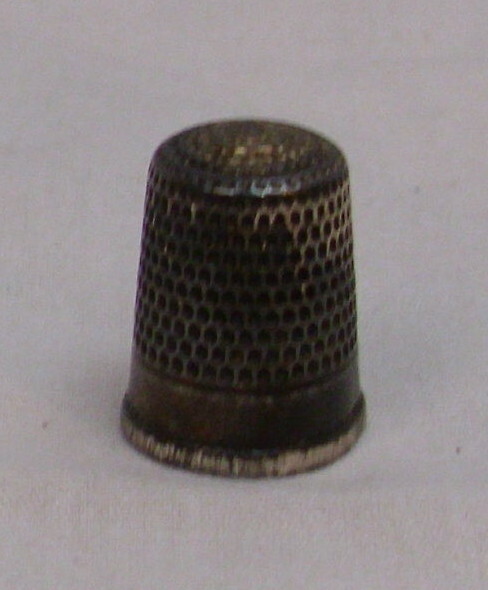 ANTIQUE SILVER SEWING THIMBLE