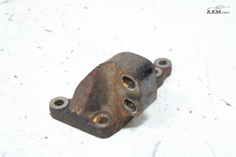 2018-2024 FREIGHTLINER CASCADIA FRONT LEFT ENGINE MOUNT SUPPORT BRACKET OEM