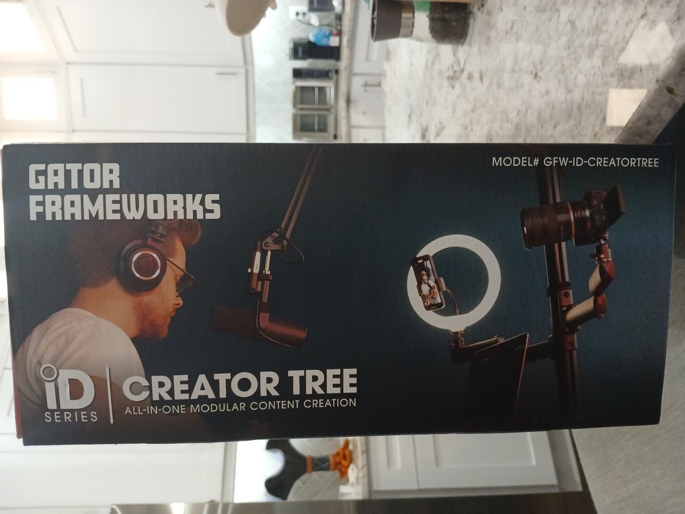 New In Box!!! Gator Frameworks ID Series Creator Tree Content Creation Stand