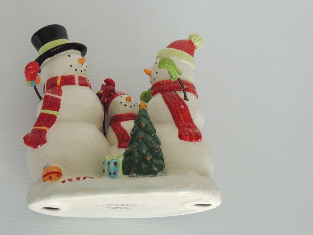 CHRISTMAS 3 PC MAMA - POP- CHILD. CERAMIC 8" X 8 "
