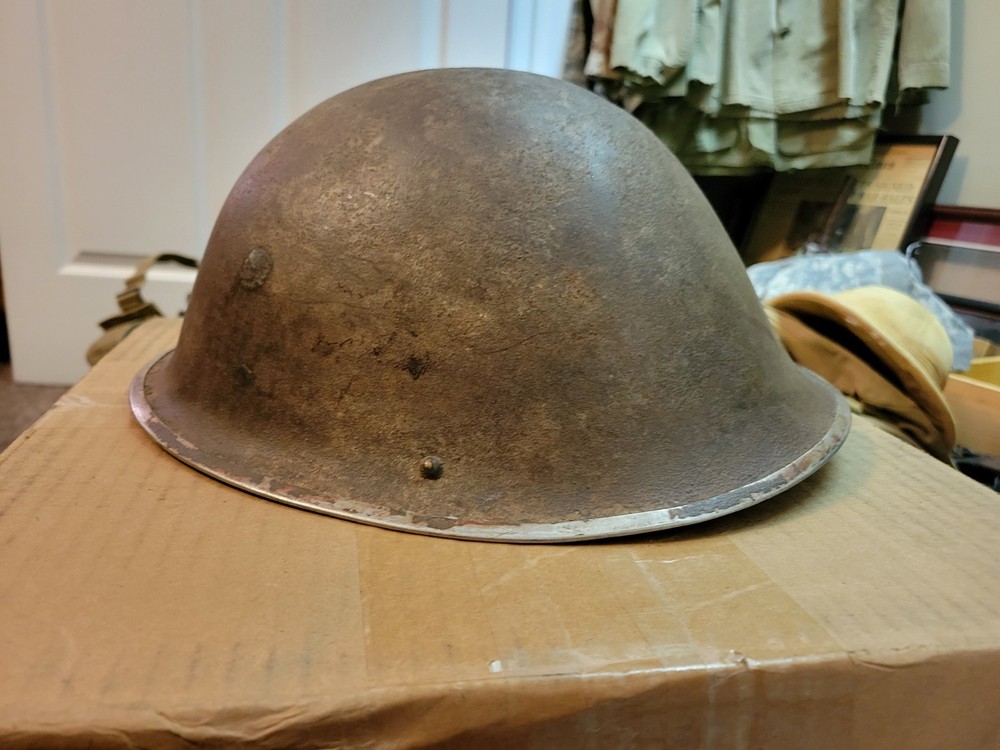 Late Ww2 British Mk4 Turtle Shell Helmet