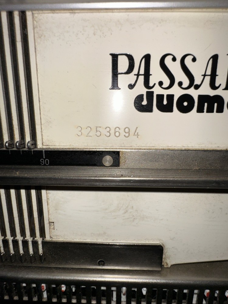 Passap Duomatic 80 Knitting Machine - READ